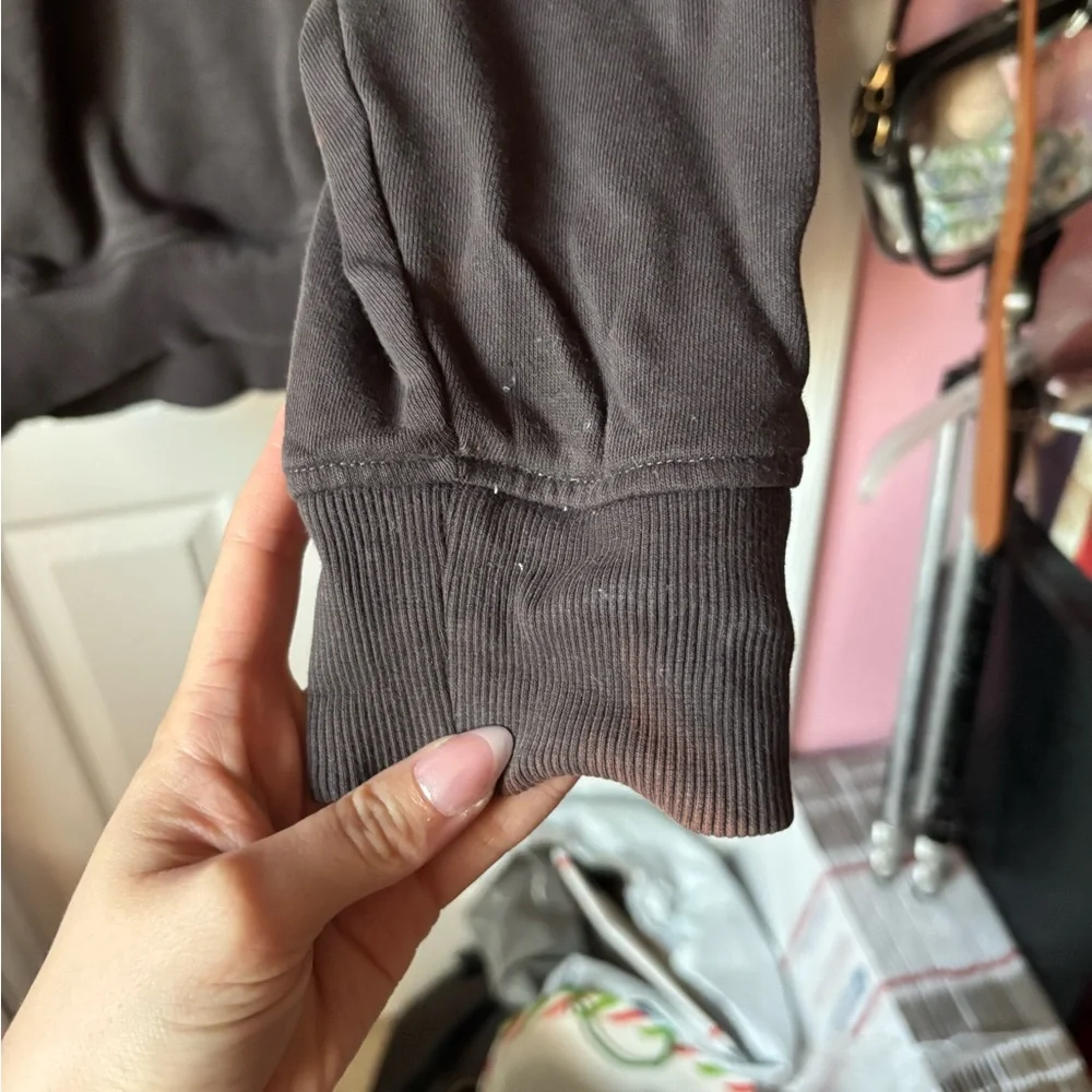 Gymshark hoodie size L - Picture 6 of 6